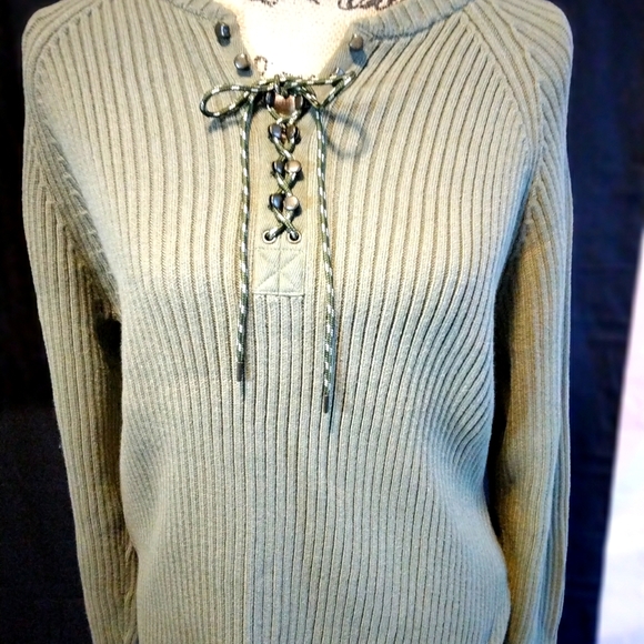 Gently Loved Tommy Hilfiger Sweater - Picture 1 of 4
